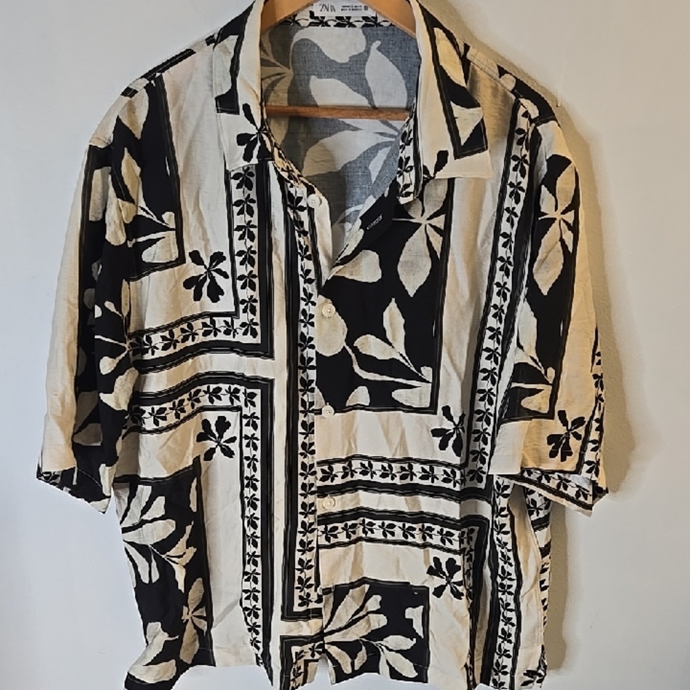 Zara Black and White Patterned Top